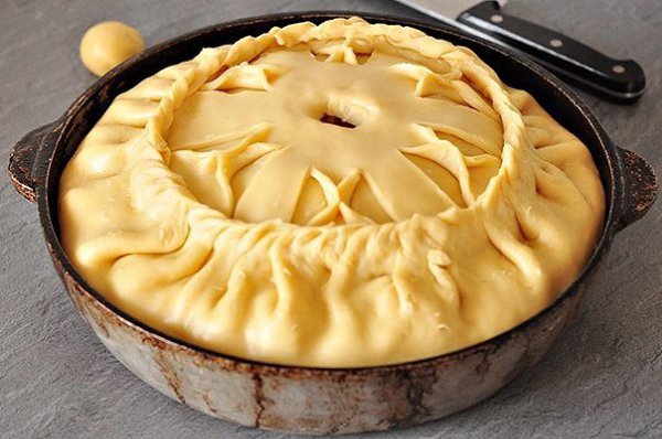 ТАТАРСКИЙ ПИРОГ С КАРТОФЕЛЕМ И МЯСОМ.(Зур бэлеш)Ингредиенты:Тесто пресное: Сметана - 200 гр., Кефир ... - 7