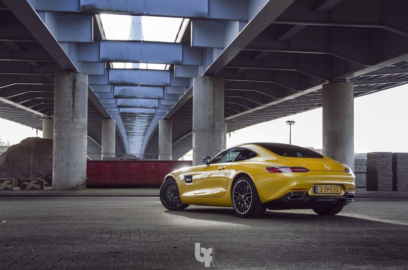 Mercedes AMG GT - 6