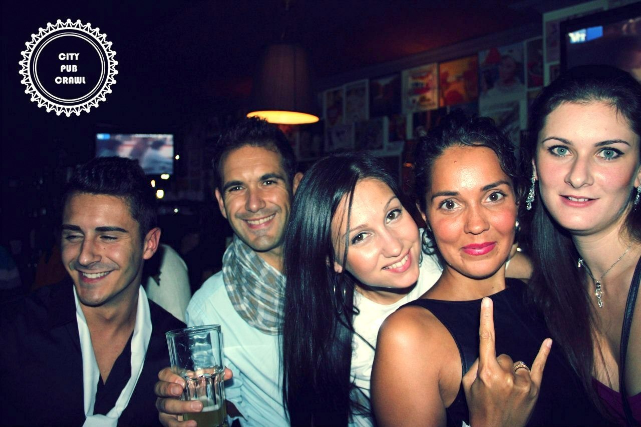 Тур по барам Санкт-Петербурга City Pub Crawl.Необычный проект запускают в Северной столице. Он ...