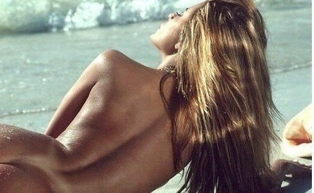 Хорошие упражнения для здоровой спины.Упражнение 1: Упражнение на нижний пресс и мышцы спиныЭто ...
