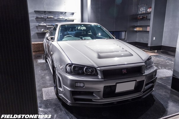 Nissan Skyline BNR34 - 4