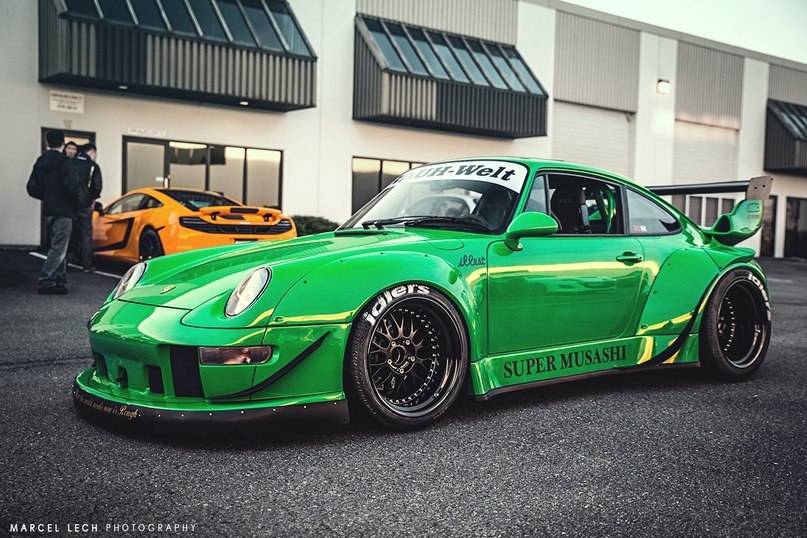 Porsche 911 RWB - 4