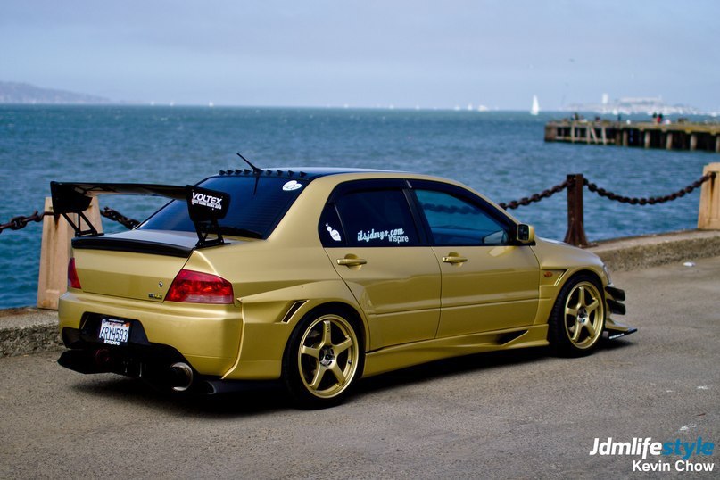 Mitsubishi Lancer Evolution. - 5