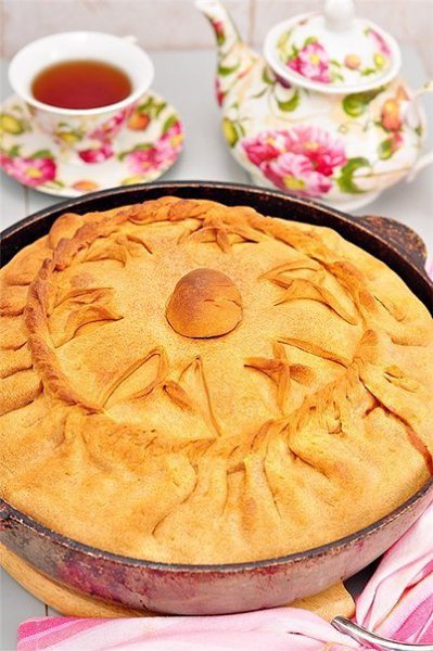 ТАТАРСКИЙ ПИРОГ С КАРТОФЕЛЕМ И МЯСОМ.(Зур бэлеш)Ингредиенты:Тесто пресное: Сметана - 200 гр., Кефир ... - 2