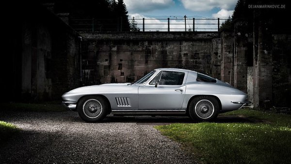 '67 Corvette C2 Sting Ray