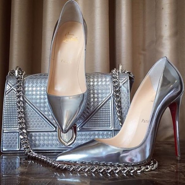 Christian Louboutin - 3