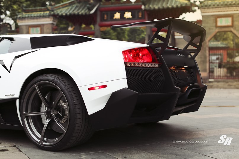 Lamborghini Murcielago LP670-4 SV. - 4