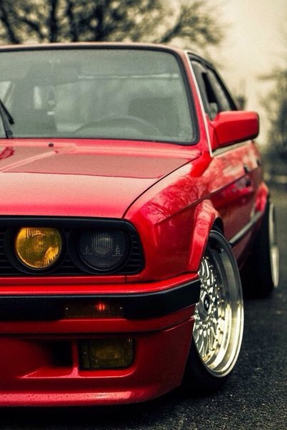   BMW 3 (E30). - 6