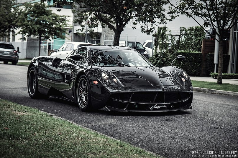 Pagani Huayra. - 2