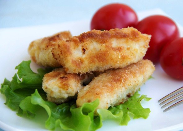 Куриные наггетсы. Чтобы куриная грудка получилась сочной и вкусной, можно приготовить из нее ... - 4