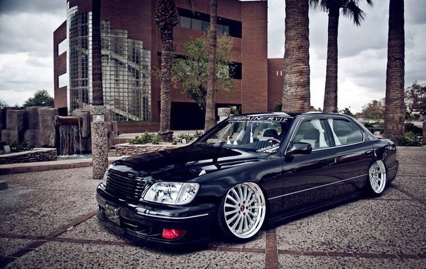 Lexus LS400