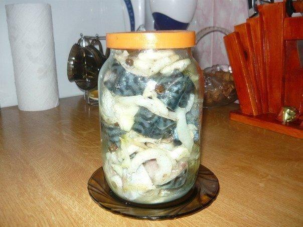 Маринуем скумбрию!Пальчики оближешь!! Рыбу и морепробукты обожаю любые и в любом виде,но свою ...