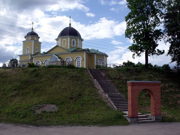 Городец. Церковь Успения Пресвятой Богородицы.В 160 км к югу от С.-Петербурга и 20 от Луги, прямо на ...