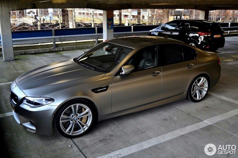 BMW M5 F10 30 Jahre M5 Edition - 3