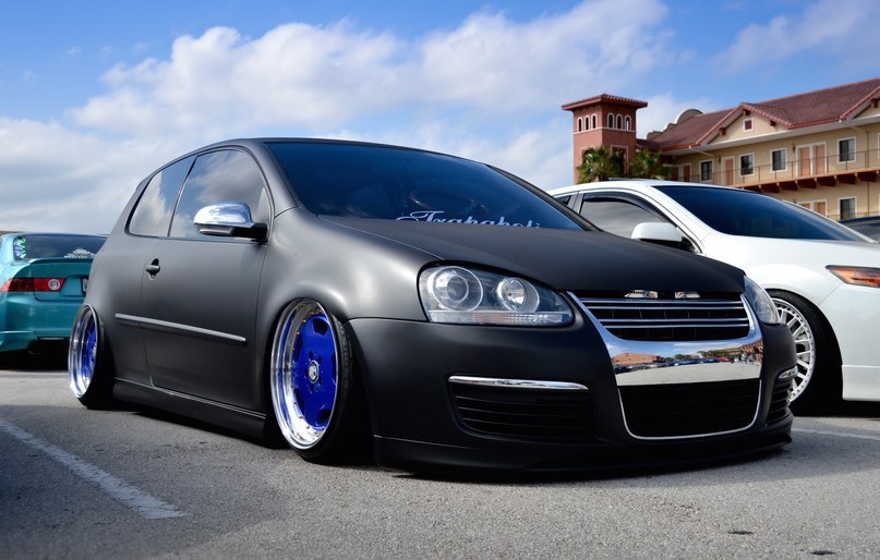 Volkswagen Golf.