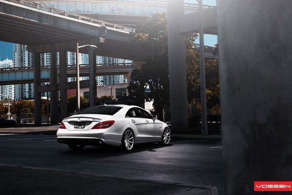 Mercedes-Benz CLS 63 AMG. - 4