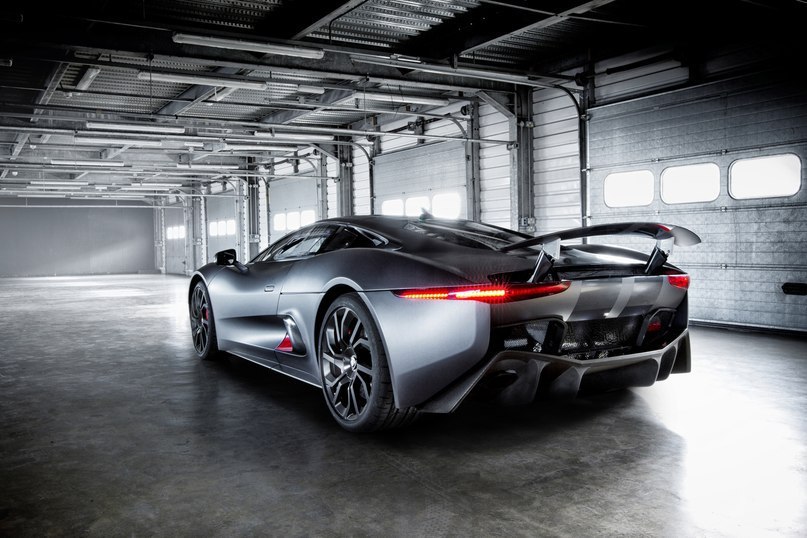 Jaguar C-X75 Hybrid Supercar Prototype 2013. - 4