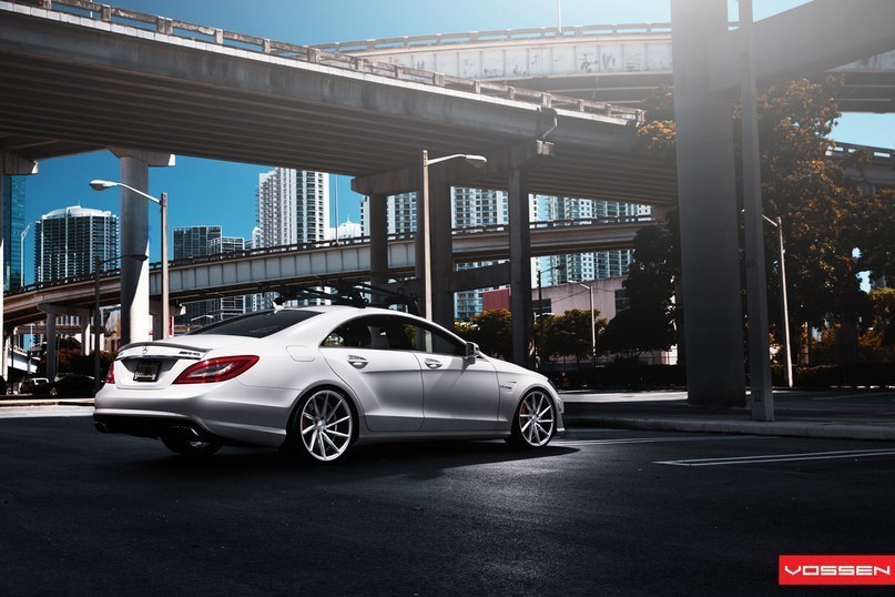 Mercedes-Benz CLS 63 AMG. - 7