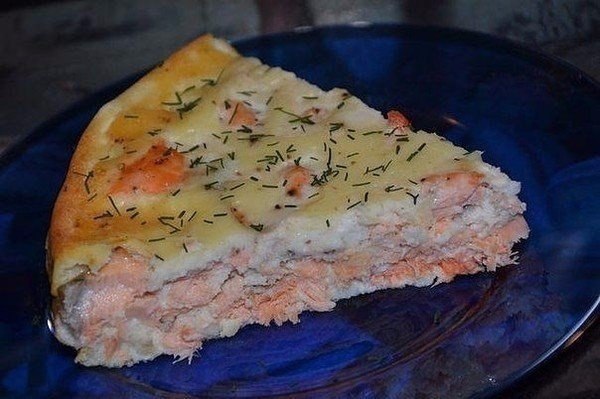 Пирог с рыбой.Ингредиентыяйца куриные - 2 шт.молоко коровье - 250 млмайонез - 150 гмука - 100 гпо ...