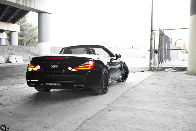 Mercedes-Benz SL 550. - 4