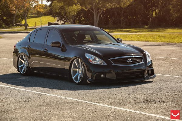 Infinity G37 - 4