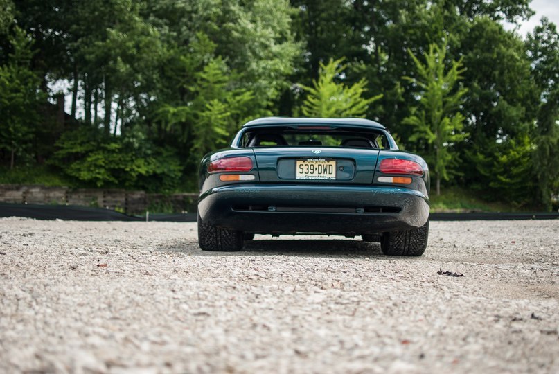 Dodge Viper RT/10. - 5