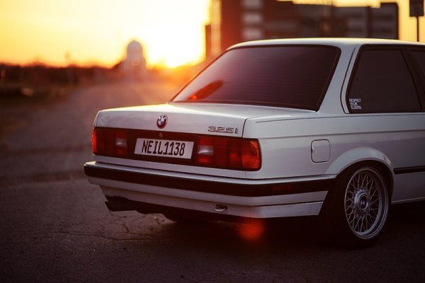 BMW 3 Series E30 - 4