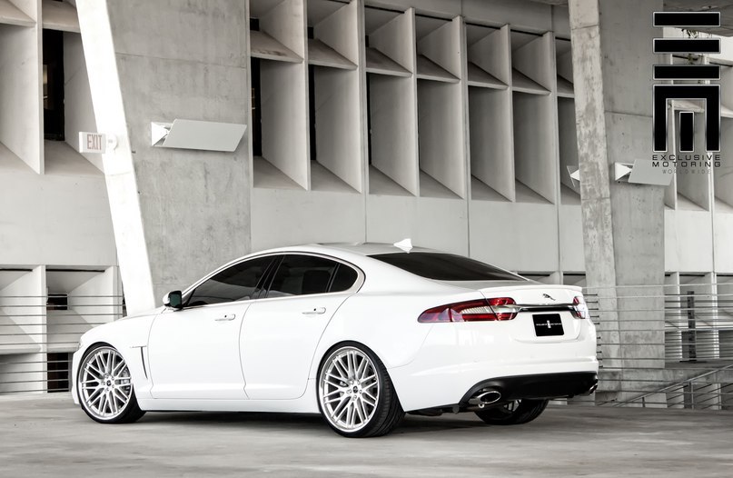 Jaguar XF. - 7