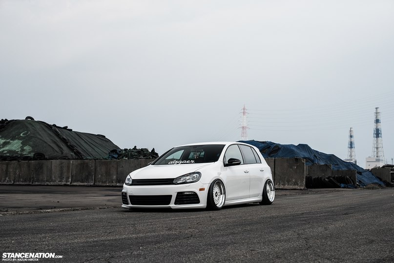 Volkswagen Golf R. - 5