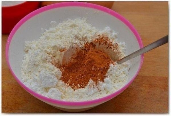 НУ ООООЧЕНЬ ВКУСНАЯ ШАРЛОТКА.Ингредиенты:- 2-3 яблока,- 1 чашка муки (чашка 240 мл),- 1 чашка белого ... - 2