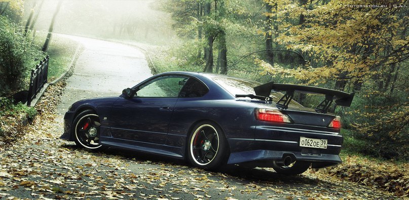 Nissan Silvia S15.