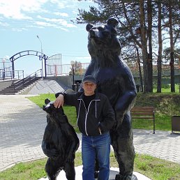Oleg, 53,  