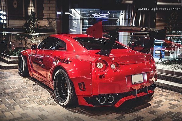 Rocket Bunny Nissan GTR - 2