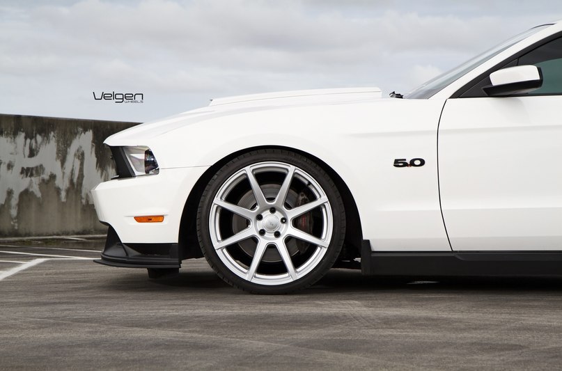 Ford Mustang GT 5.0. - 2