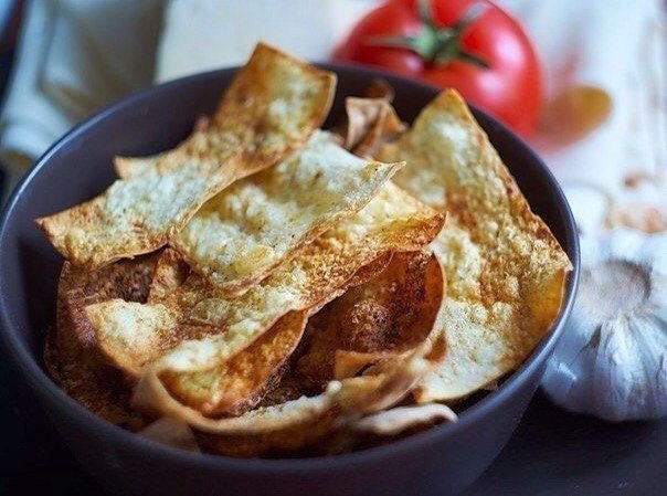 Чипсы диетические.Этот рецепт имеет бесконечное множество вариаций. Вкус напрямую зависит от специй. ...