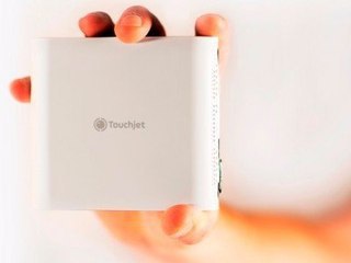 Пико-проектор Touchjet Pond может поместиться в кармане.Бывают случаи, когда вам нужно срочно ...