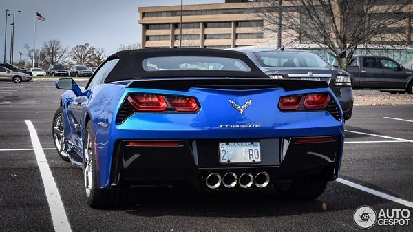 Chevrolet Corvette C7 Stingray Convertible - 8