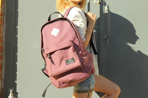 ����� ������ �� 1600 ������ ����� ����� ���������� � ����-������� ����� 18, 19 � 20 ��������. ...