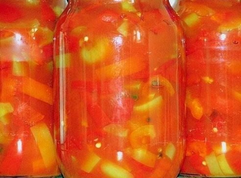 Салат из помидоров на зиму.Кроме того, что помидоры можно мариновать и засаливать на зиму, из них ...