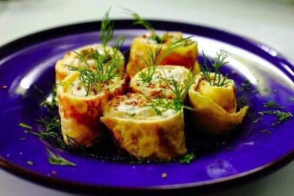Яичные роллы с творогом и кунжутом.Белки*Жиры*Углеводы*Килокалории на 100гр ...