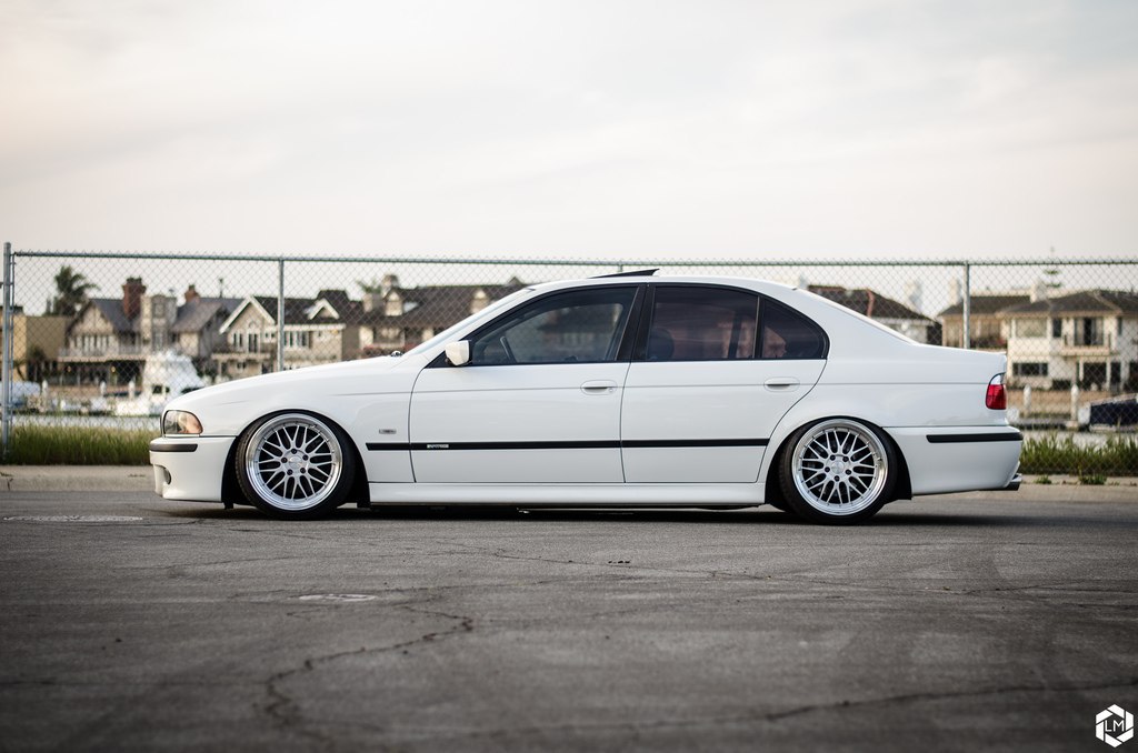 BMW 5 Series E39 - 4