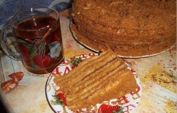 Медовик с заварным кремом - нежный, пропитанный, большой... Легко готовится, очень вкусный и ...