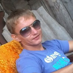 Dmitriy, 37, 