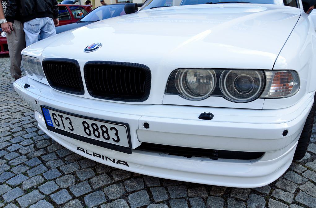 BMW 7 Series E38 - 2