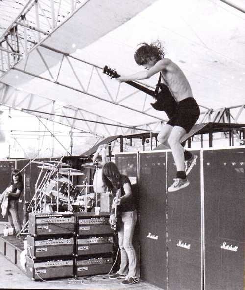 AC DC   
