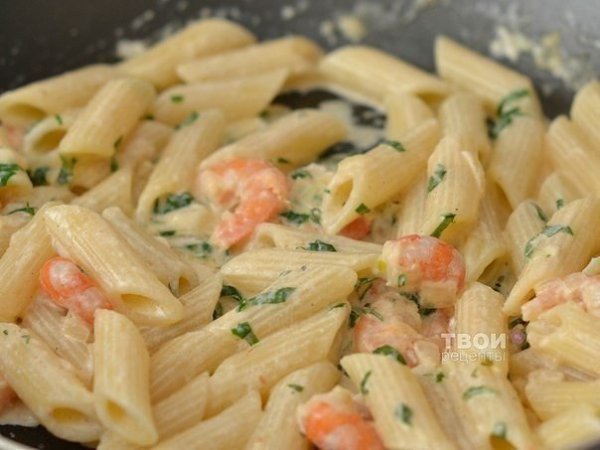 Паста с креветками в чесночно-сливочном соусе.Ингредиенты:Макаронные изделия 250 гКреветки 200 ...