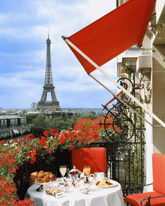     Plaza Athne, , . Paris, France.