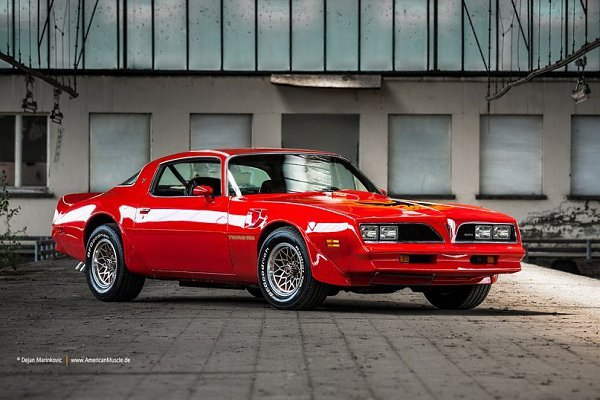 Pontiac Firebird Trans Am.