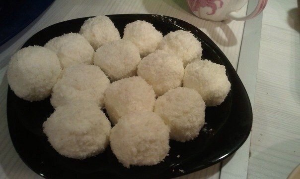 Конфеты на правильном питании как рафаэлло, только вкусней!).одна конфетка всего: 54ккал, белка 6, ...