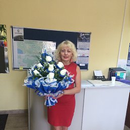 Лариса, 61, Санкт-Петербург